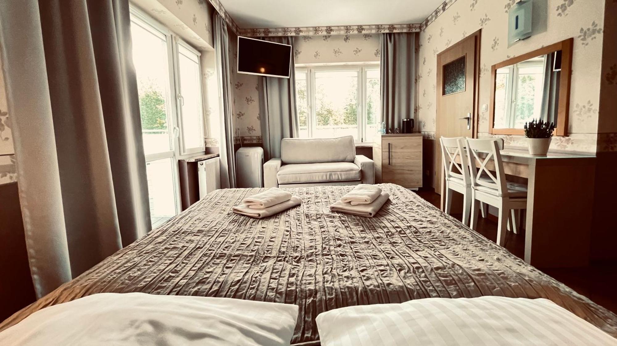 Hotel Bellevue Charzykowy Phòng bức ảnh